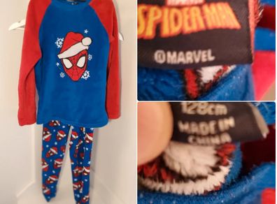 Super cosy Marvel Spider Man Christmas pyjama set in soft fleece, size 7 to 8 years / 128cm.