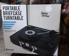Global Gizmos retro briefcase portable record player