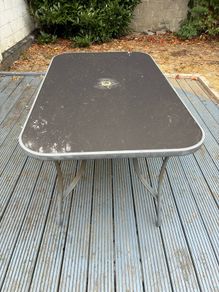 Free outdoor table & chairs