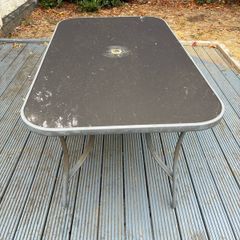 Free outdoor table & chairs