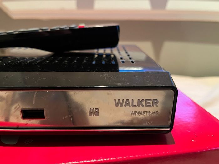 Walker satellite and saorview receiver