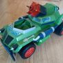 Large Green Car Image 3