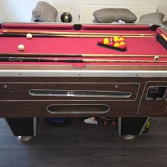 Pool table