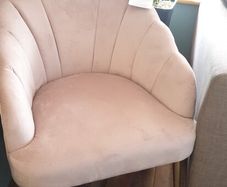 Accent chair