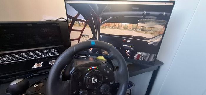 Steering wheel g923