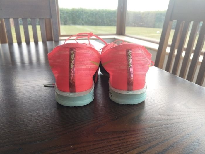 Nike Streakfly 2 UK SIZE 12