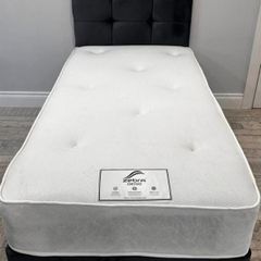 New Stylish single ,Double 4ft, 4ft6, King 5ft And 6ft Superking Sizes Divan Beds Instock. Drawers And Optional Tufted Mattresses Available. Free Delivery