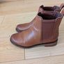Brown leather Chelsea ankle boots Image 4
