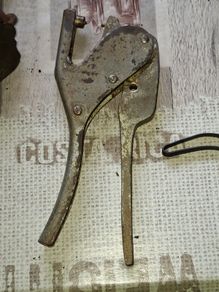 Old Ear Tag Tool for Cattle as far as I know Postage Available