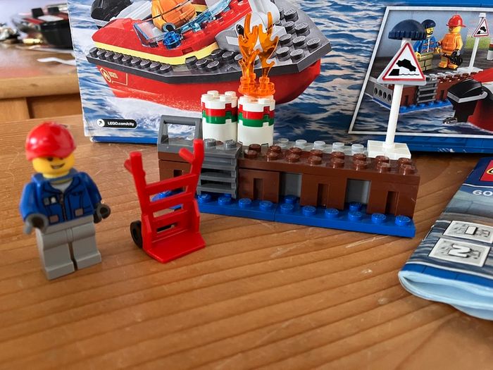 Lego CIty Dock 60213