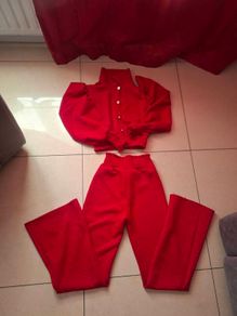 womans  clothes