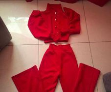 womans  clothes