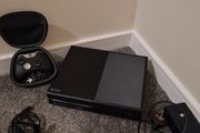 Xbox One 500GB Bundle - Elite Series 2 Controller