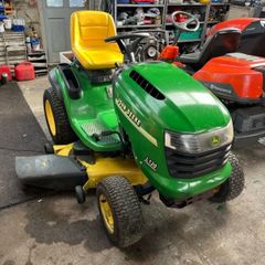 John Deere Lawnmower