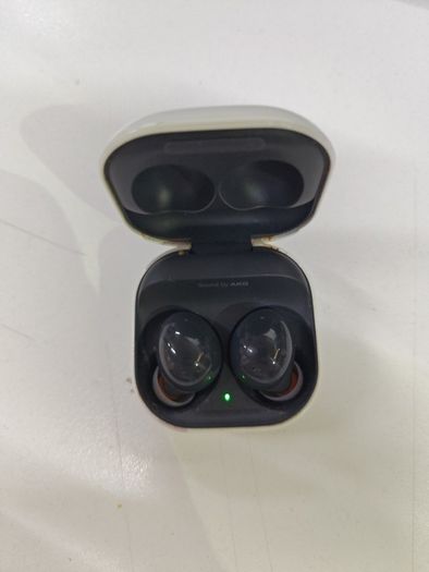 Earbuds
