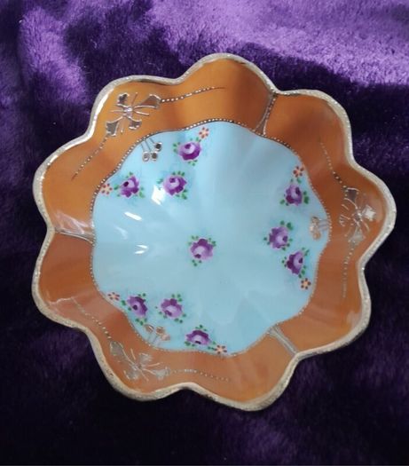 Antique - Fine Porcelain Bowl