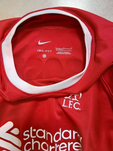Liverpool kit kids large