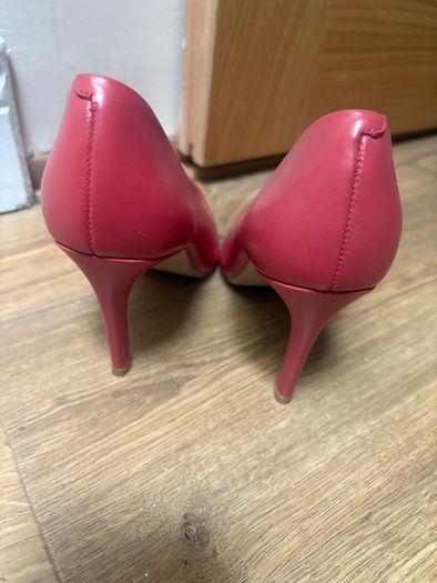 Bronx Buffalo new heels