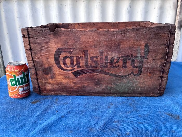 Old Carlsberg wooden crate
