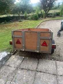 Car trailer
