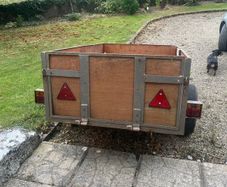 Car trailer