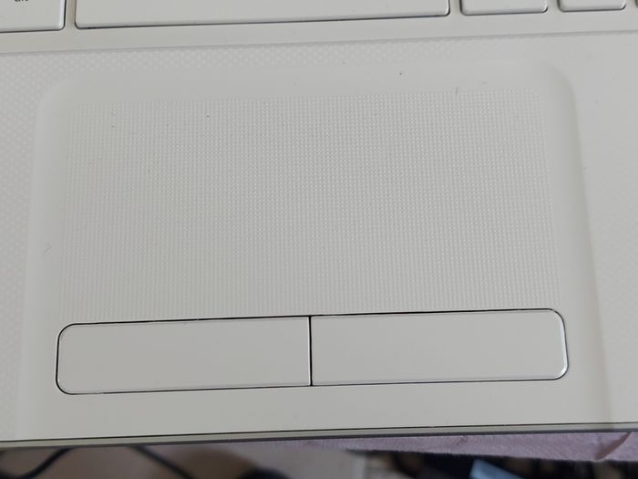 HP Pavilion 15.6 inch Laptop,Model 15-n098sa,  Intel Core i5-4200U CPU, 2.3GHz, 8GB Ram, 1 Terrabyte HDD, Windows 10, Microsoft Edge, Chrome and VLC