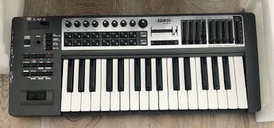Edirol PCR-300 MIDI Keyboard