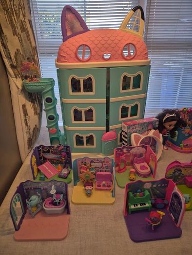 Gabbys Dollhouse Collection
