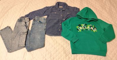 Boy's Clothes Bundle . Age 7