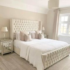 Super king Size Luxury Chesterfield Wingback Bed And Mattress