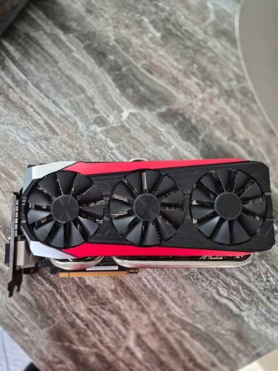 Rog Strix