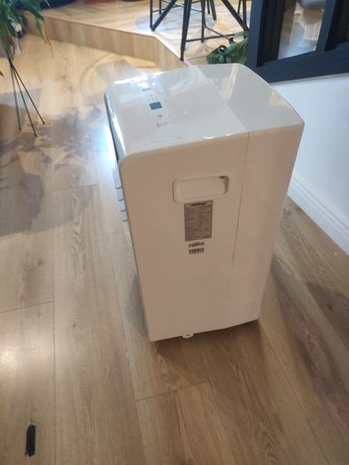 Mobile air conditioner