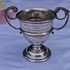 West and Son Irish Sterling Silver Trophy(1930 59 grams)