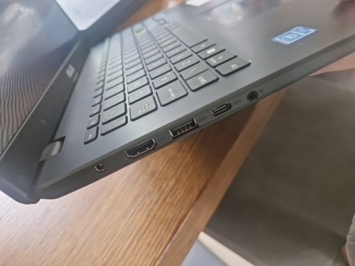 ASUS VivoBook E510MAB Laptop