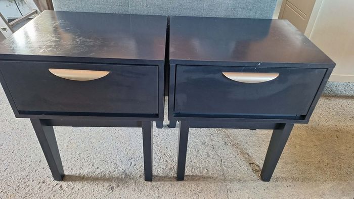 double bed frame and matching bedside tables