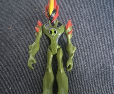 Ben 10 biode DNA alien four inches