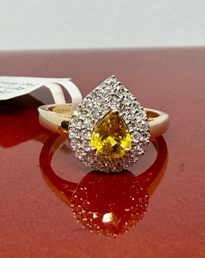 Gold Luxuriant 9K Yellow Gold AAA Loop Clean Chantaburi Yellow Sapphire & Lab Grown Diamond