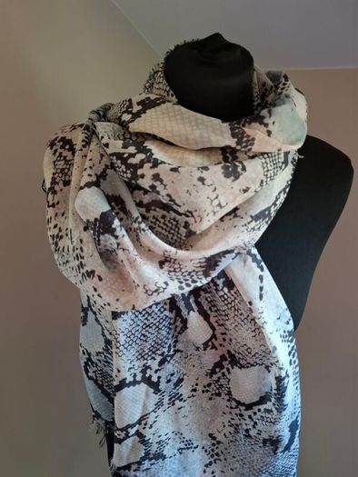scarf