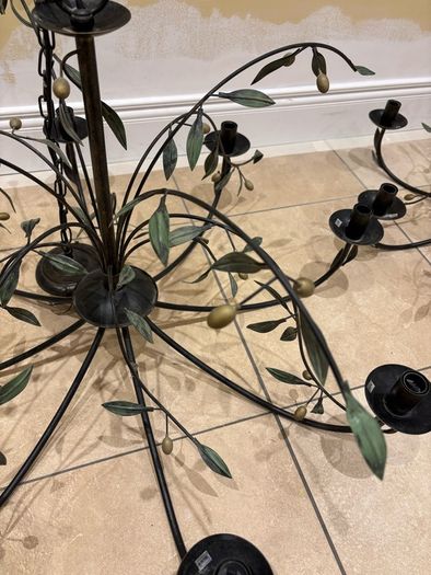 2 chandeliers / ceiling lights