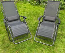 Garden loungers (2)