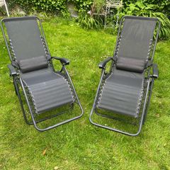 Garden loungers (2)