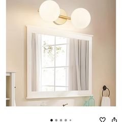 Bathroom wall light