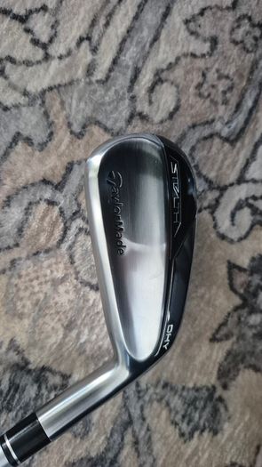Taylormade Stealth Irons + Stealth DHY Hybrid (7 clubs)