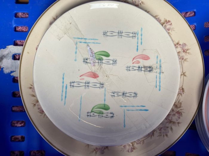 cake plates - vintage ceramic