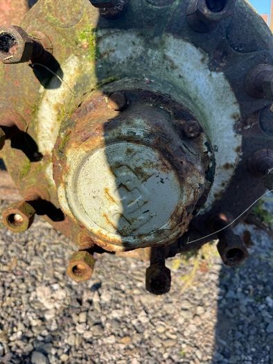 ROR 10 Stud Axles