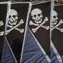 8 pc Pirate Skull & Crossbones Bunting New (4m) Image 4