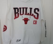 Boys NBA Chicago Bulls Hoodie Age 11-12