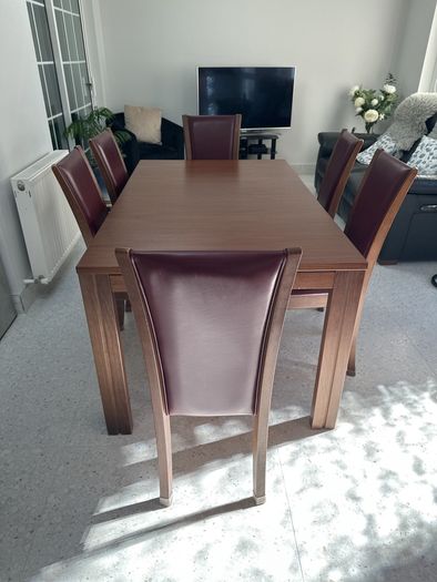 Skovby table and 6 chairs