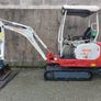 Takeuchi tb216 mini digger Image 2
