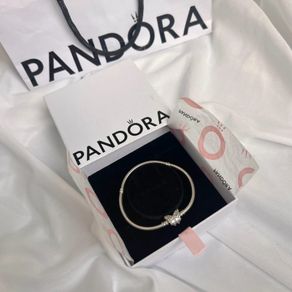 NEW Pandora Butterfly Bracelet 590782C01 Boxed